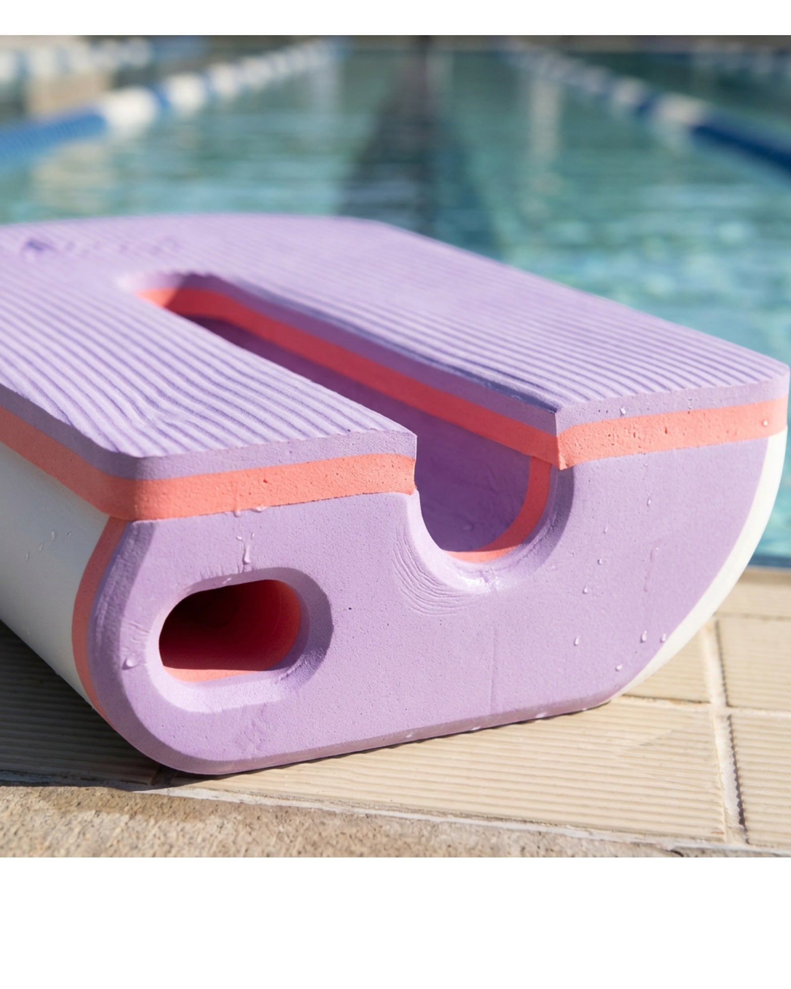 Oesi U-Channel Swim Training Board 43 x 31 cm Lavender - Detail view